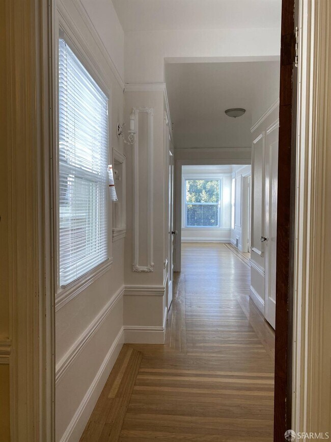 Building Photo - 614 Funston Ave