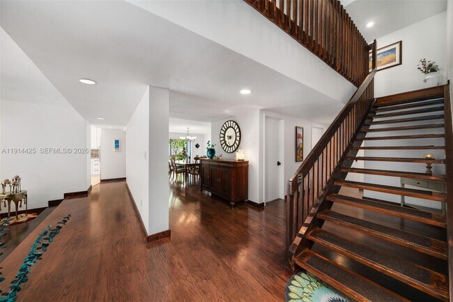 Building Photo - 10645 SW 89th Ct