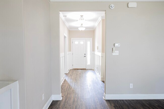 Building Photo - 2475 Tippecanoe Ridge