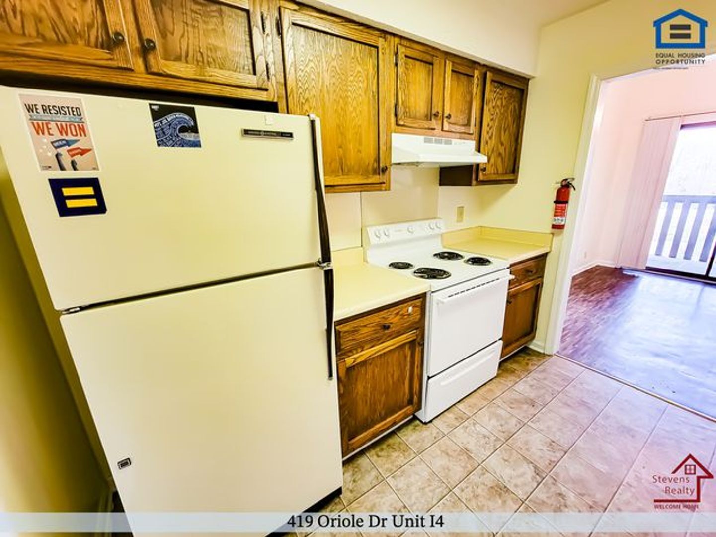 Building Photo - 419 Oriole Dr
