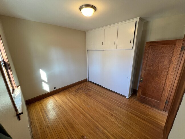 Building Photo - 603 Fisk Ave