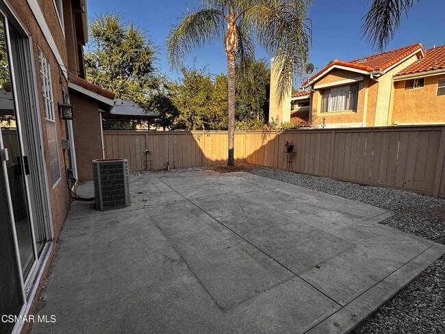 Building Photo - 4862 Martona Dr