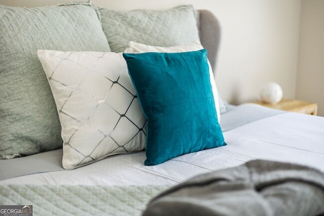 Building Photo - 3618 Petherton Wy NW