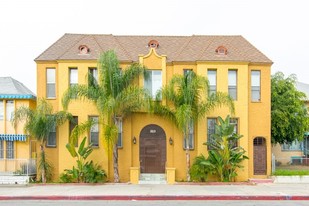 Building Photo - 323 N. Soto St.