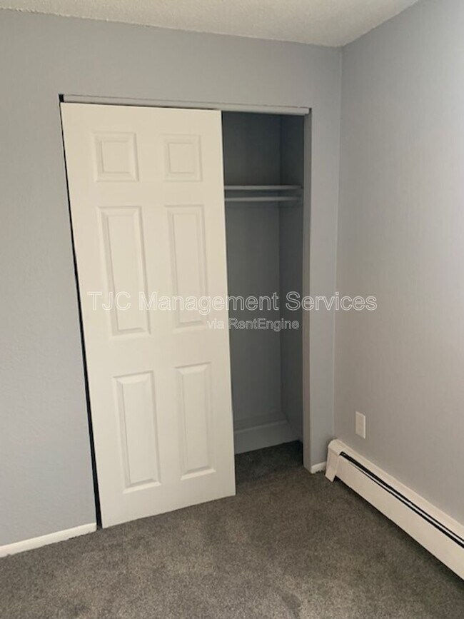 Building Photo - 1138 Corona St