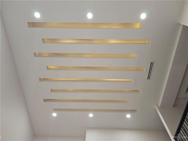 Building Photo - 24 Dorado Dr