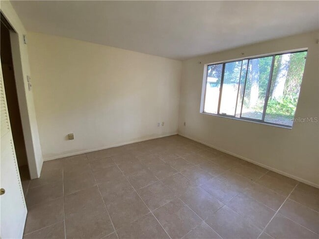 Building Photo - 3612 Springfield Dr
