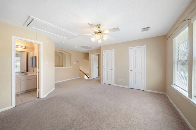 Building Photo - 3318 Cotswald Trail