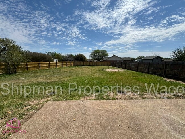 Building Photo - 4709 Lexington St