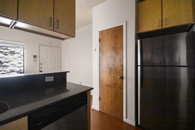 Building Photo - 2815 Rio Grande St