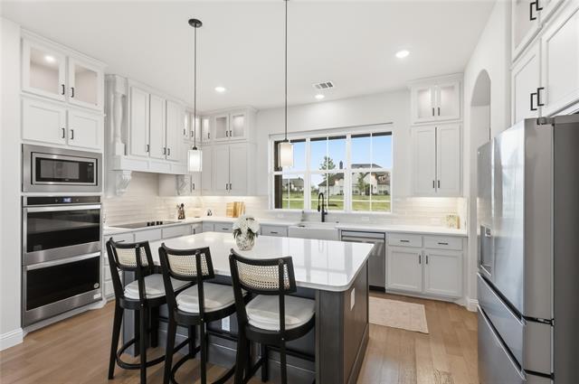 Building Photo - 300 Waterview Dr