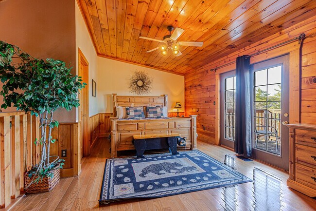 Building Photo - 415 Big Bear Wy