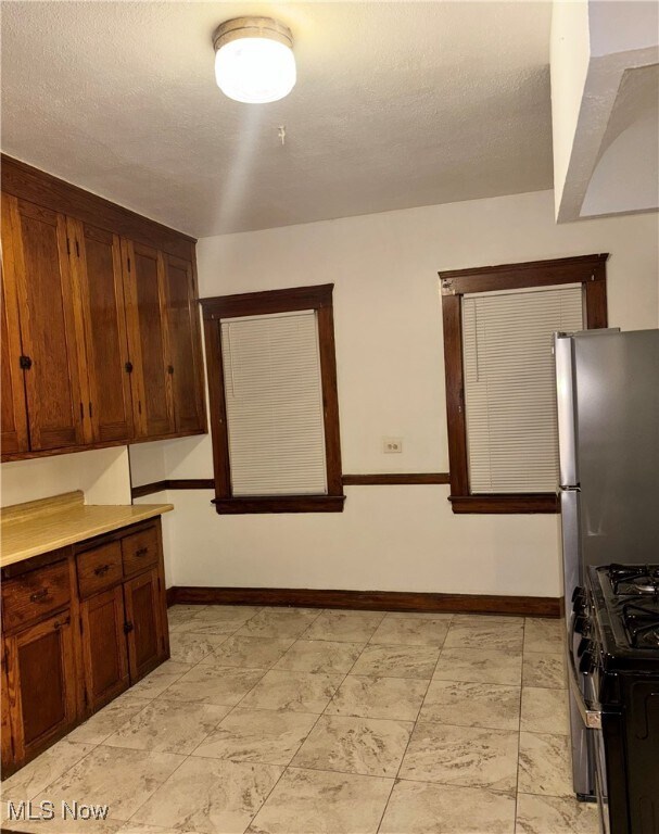 Building Photo - 7523 Osage Ave