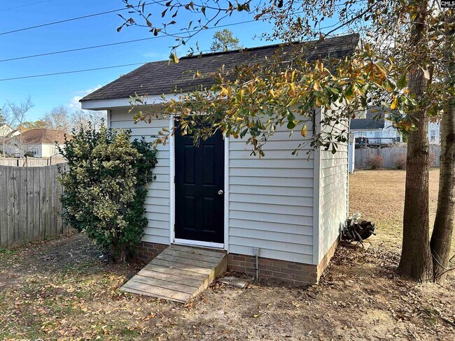 Building Photo - 21 Rosepine Dr