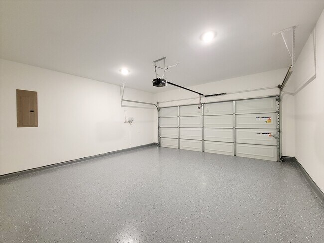 Building Photo - 21627 Royal Jett Dr