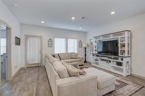 Building Photo - 327 John House Ln