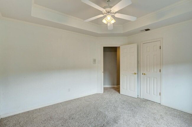 Building Photo - 2804 Vermont Ct