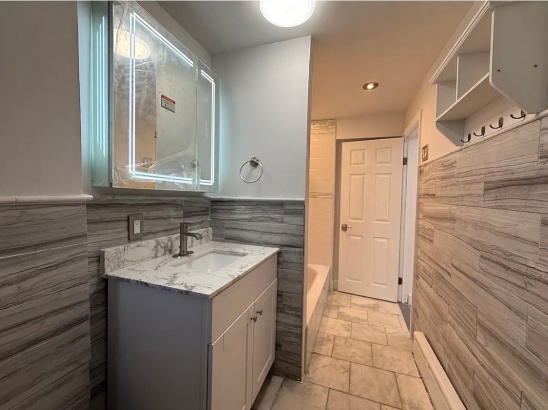 Building Photo - 31 Herkimer St