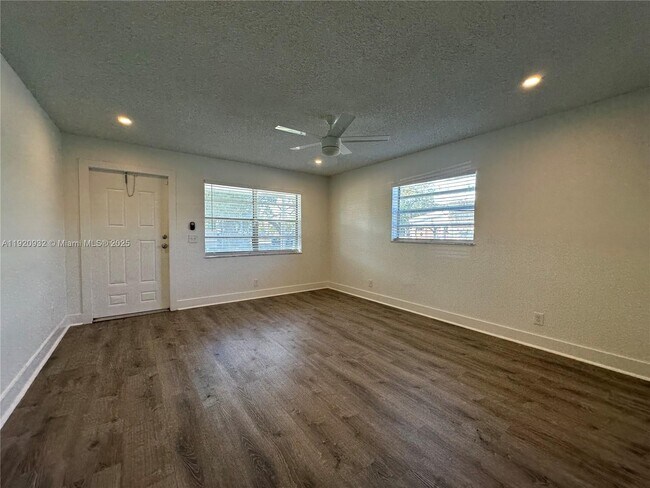 Building Photo - 108 NW 1st St