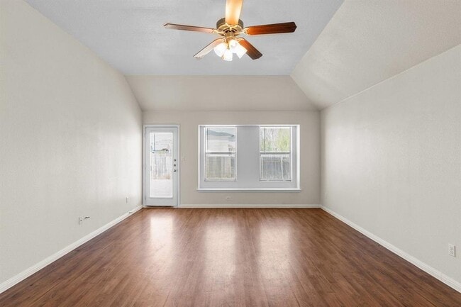 Building Photo - 12920 Snow Ln