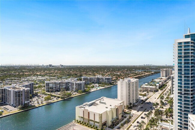 Building Photo - 3535 S Ocean Dr