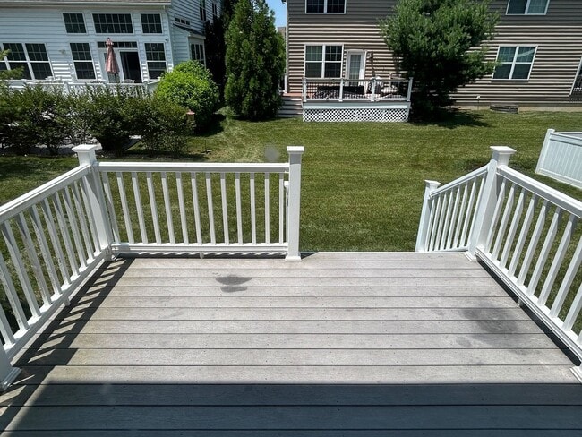Building Photo - 106 Sirius Dr