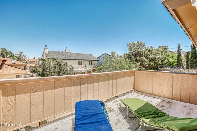 Building Photo - 7333 Golden Hawk Dr