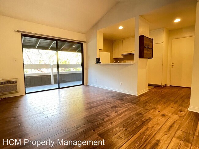 Building Photo - Studio, 1 bath House - 18 Streamwood