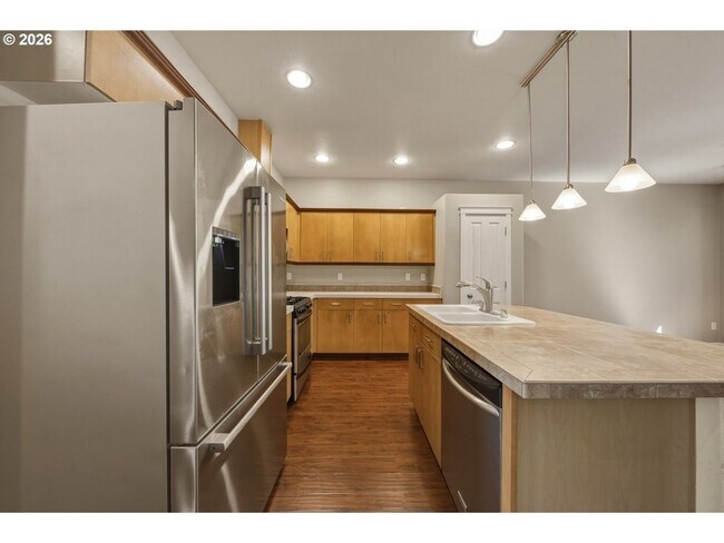 Building Photo - 2201 NE 140th St