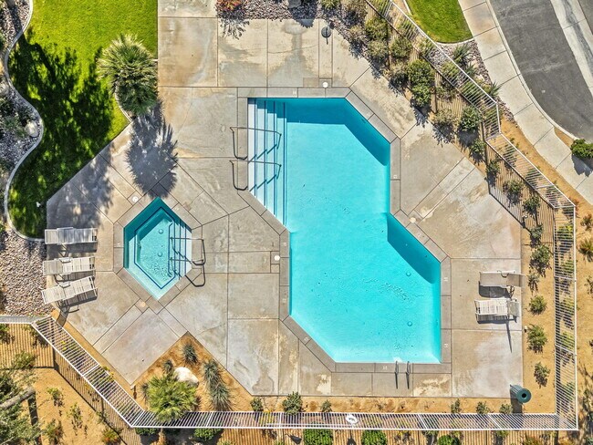 Building Photo - 196 Via San Lucia