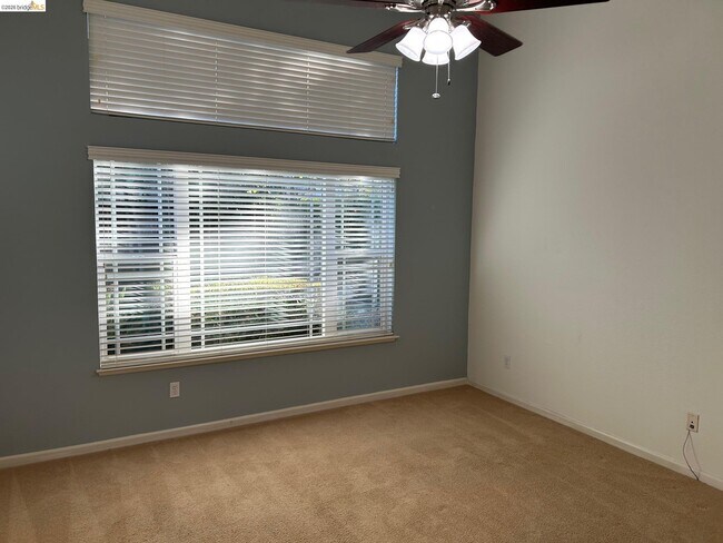 Building Photo - 501 Red Rome Ln