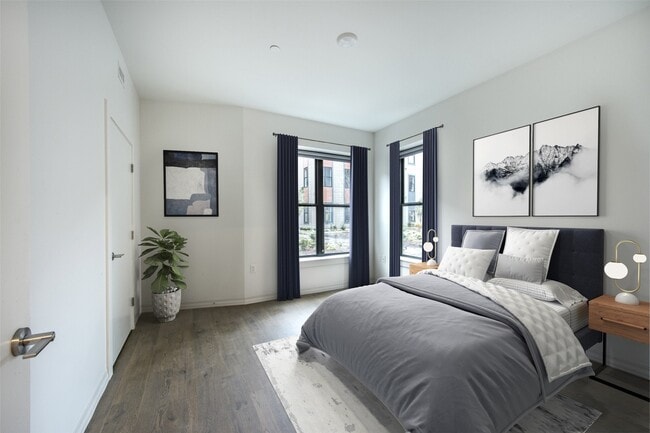 Building Photo - 100 Cabot St