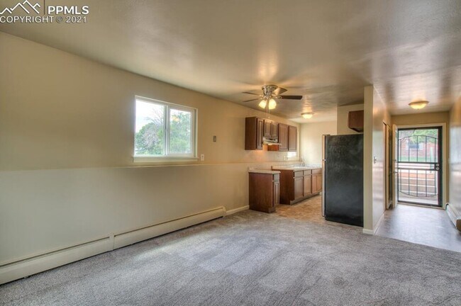 Building Photo - 1197 Cree Fourplex