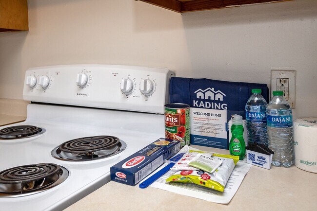 Building Photo - 2 Bedroom, Single-story Townhomes for rent in Newton, IA