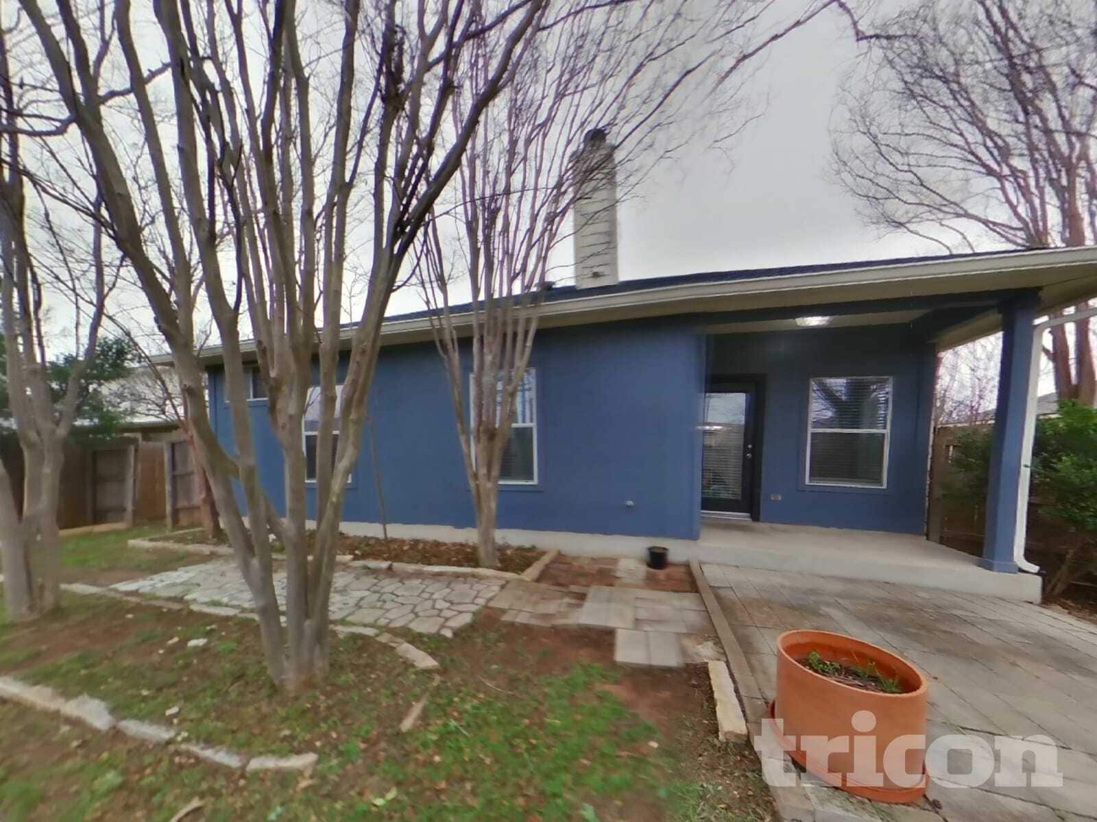 Building Photo - 705 Pampas Ricas Dr