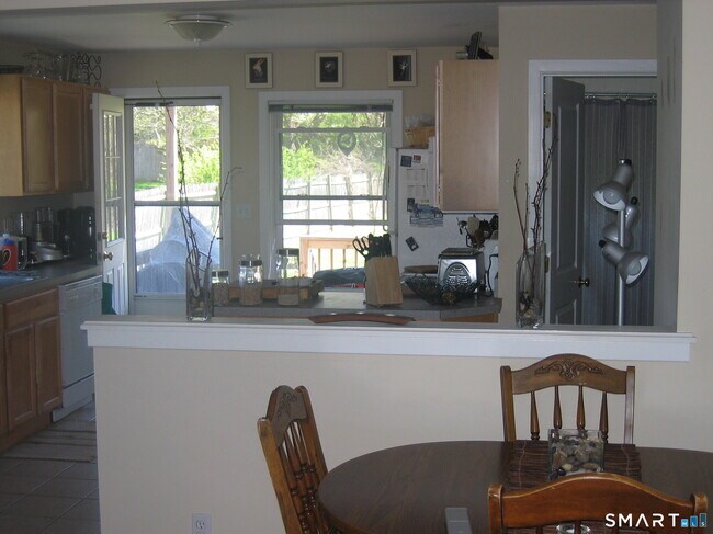 Building Photo - 73 Gould Ln