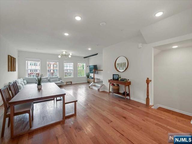Building Photo - 12 Litchfield Ln