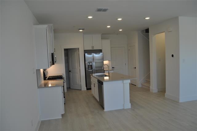 Building Photo - 2520 Red Tailed Hawk Ln