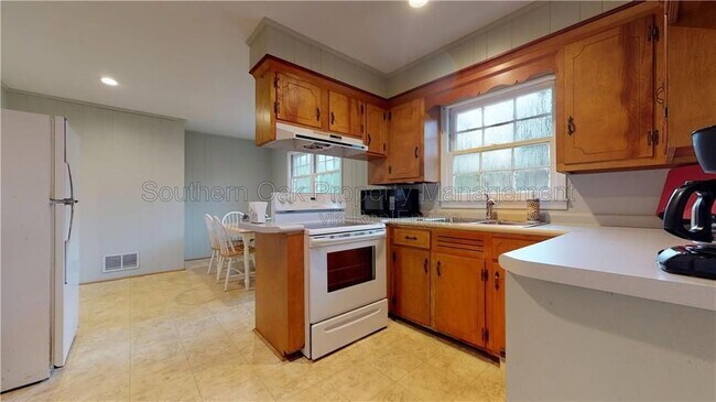 Building Photo - 106 Azalea Dr