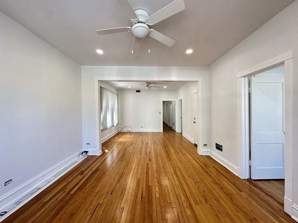 Building Photo - 3713 W Belmont Ave