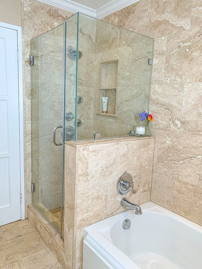 Building Photo - Beautiful 3 bed 1 bath house