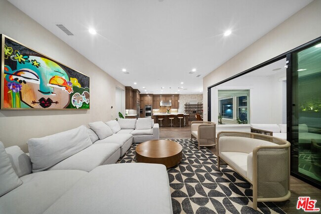 Building Photo - 20643 Wood Rose Ct