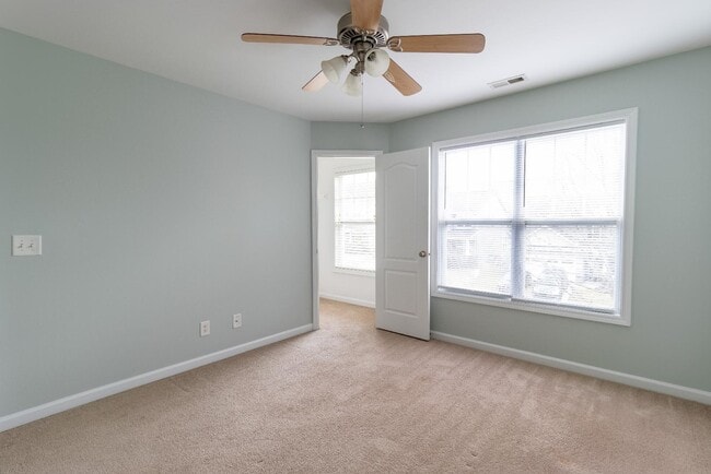 Building Photo - 2047 Sinclair Trce