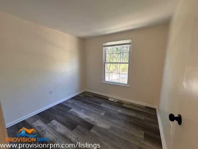 Building Photo - 9102 Pennswood Dr