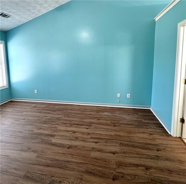Building Photo - 444 Laurel Springs Ct