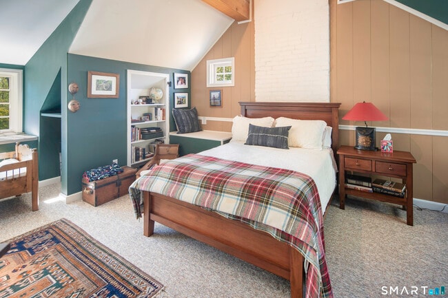 Building Photo - 198 Hemlock Hill Rd