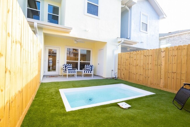 Building Photo - 14010 Fortuna Bay Dr