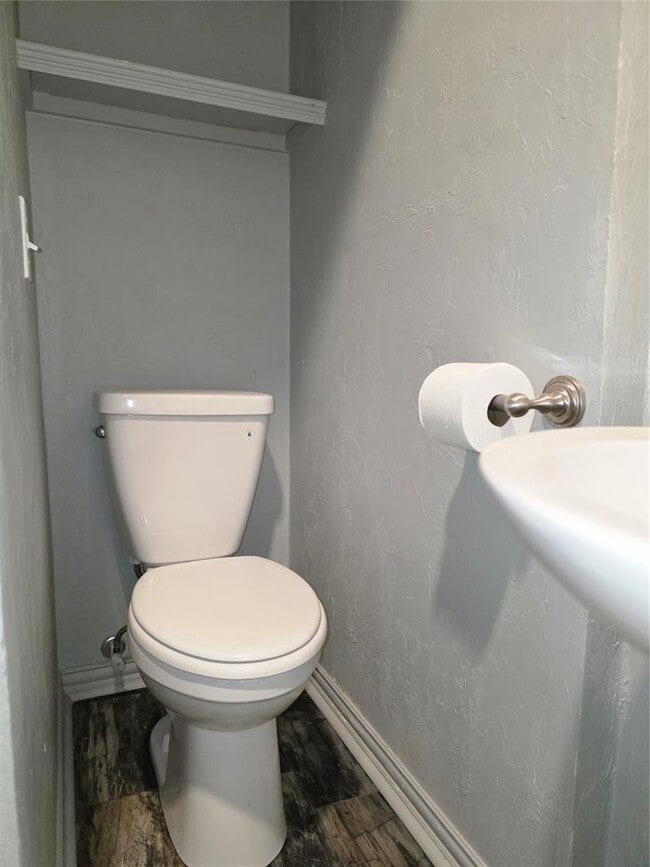 Building Photo - 1725 NW 18th St