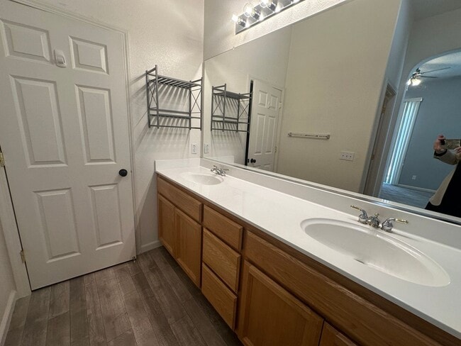 Building Photo - 1824 San Diego Cir