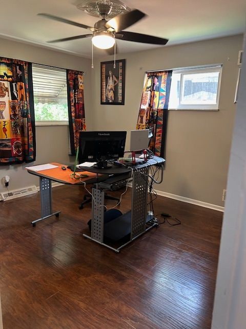 Building Photo - Adorable 2BR 1.5BA w/ Attached Garage • Yard in Roselawn